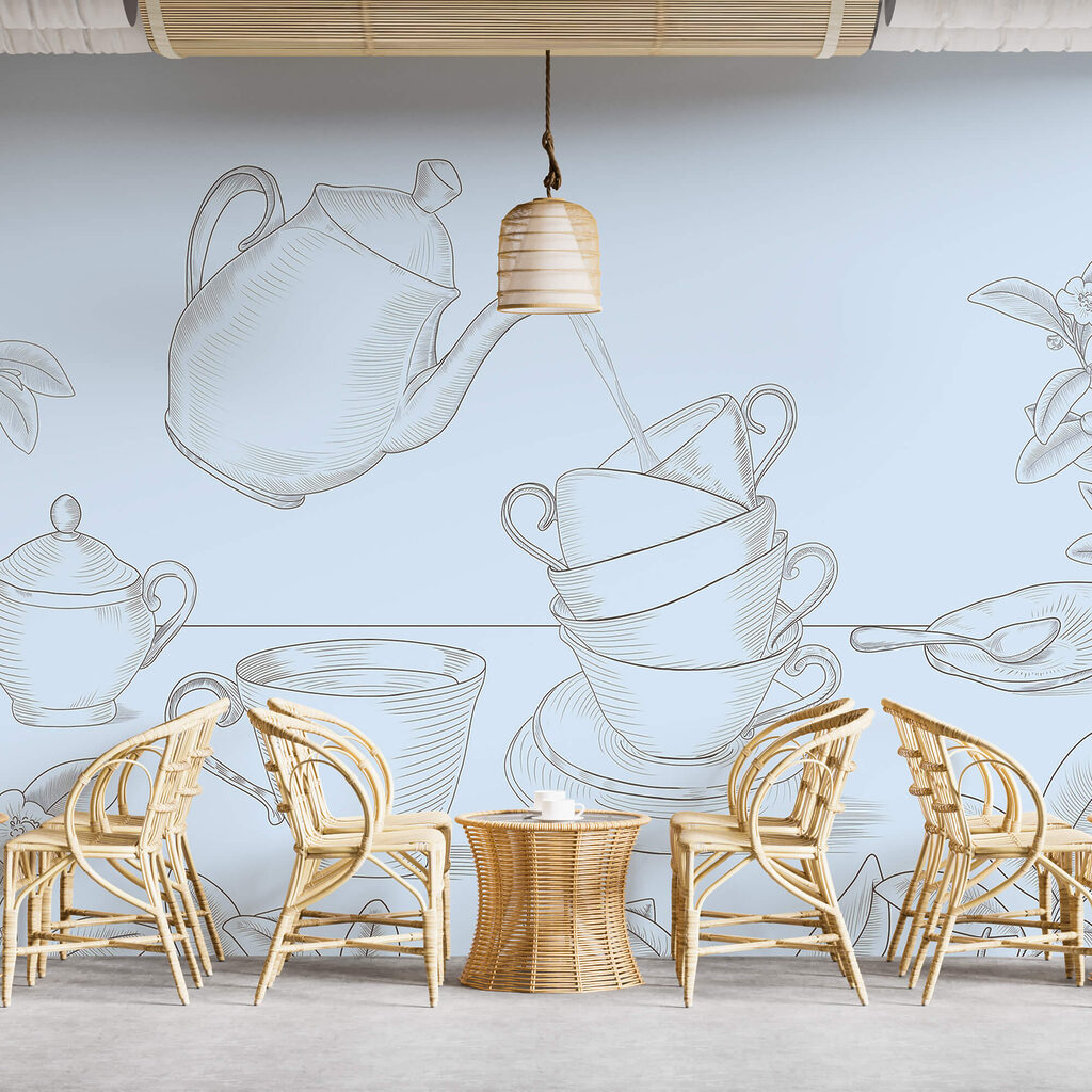 Teekanne, die in einen Stapel Teetassen gießt Teekanne, die in einen Stapel Teetassen gießt