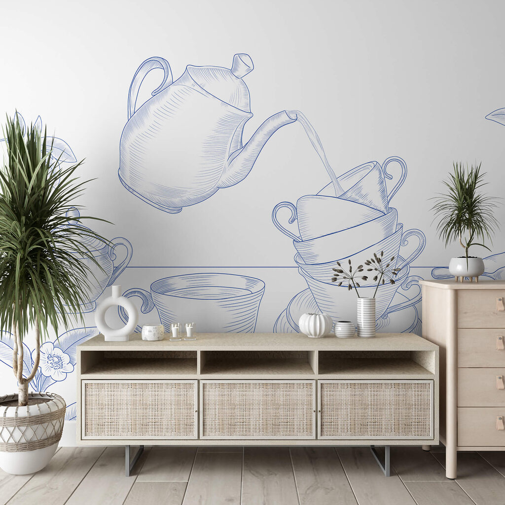 Teekanne, die in einen Stapel Teetassen gießt Teekanne, die in einen Stapel Teetassen gießt