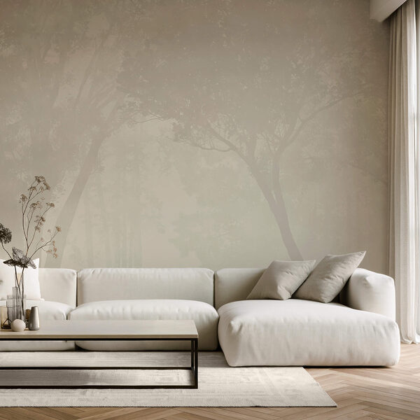 Nebelverhangener Wald mit Bäumen