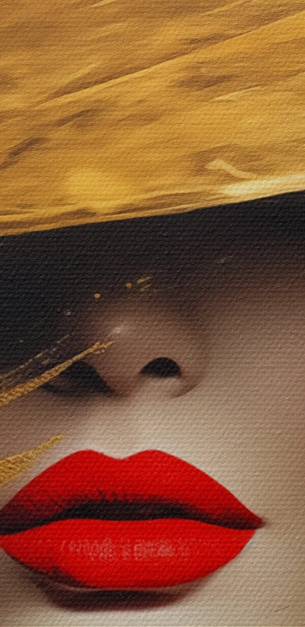 Mysterious elegance in bold colors Mysterious elegance in bold colors