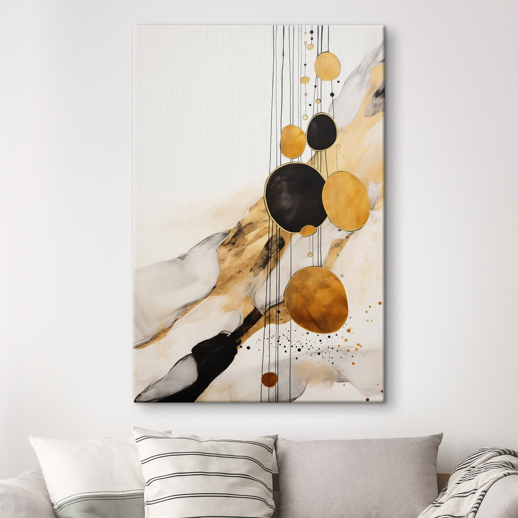 Dynamic shapes in striking contrast