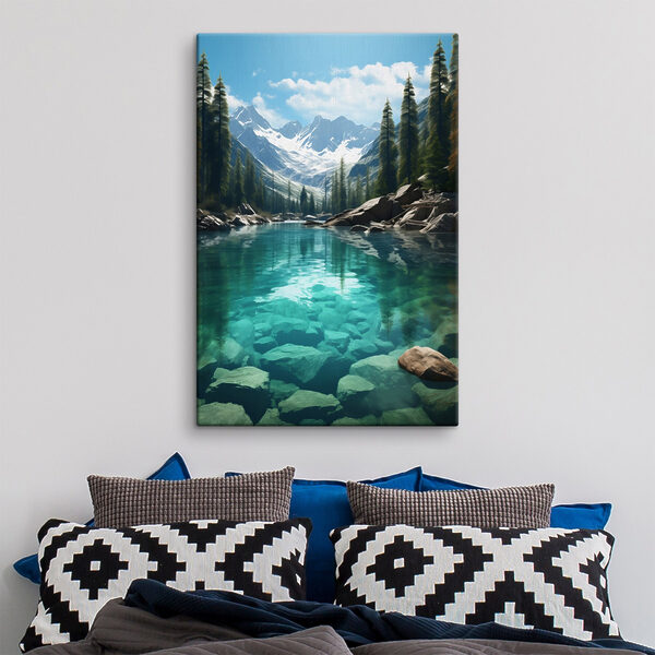 Bergsee mit Bäumen und Felsen Bergsee mit Bäumen und Felsen