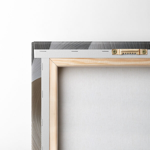Flowing lines create subtle elegance