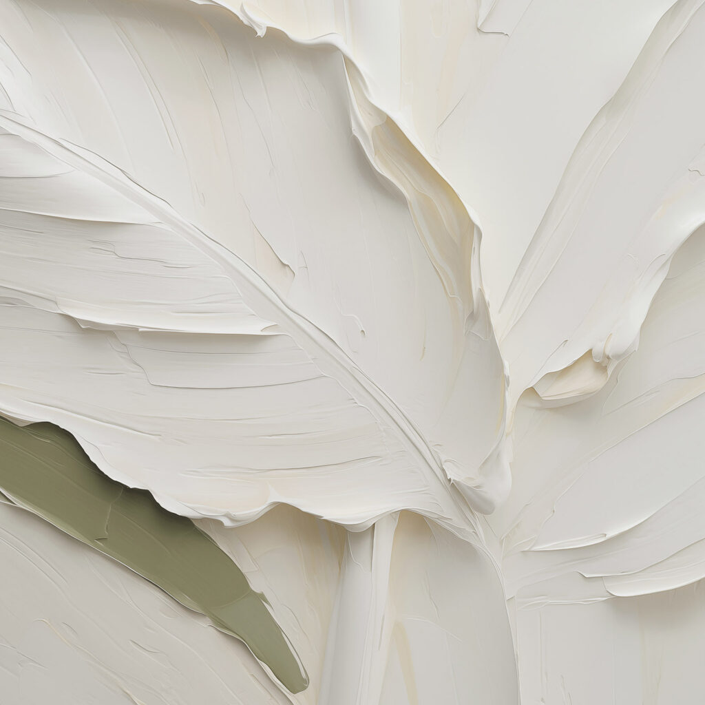 White leaves with a green stripe White leaves with a green stripe