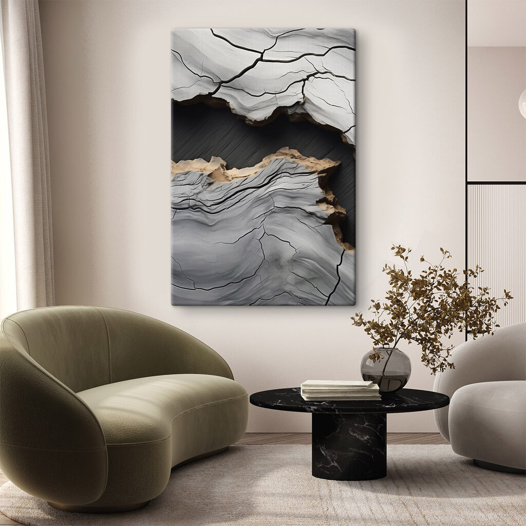 Fluid patterns in striking contrast