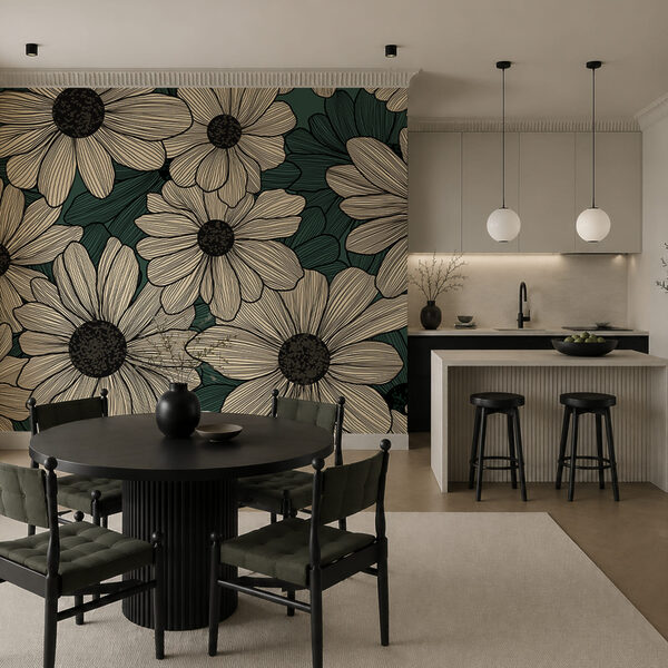 Blumenarrangement auf grünem Hintergrund