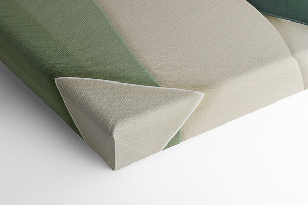 Nature-inspired layered leaf design