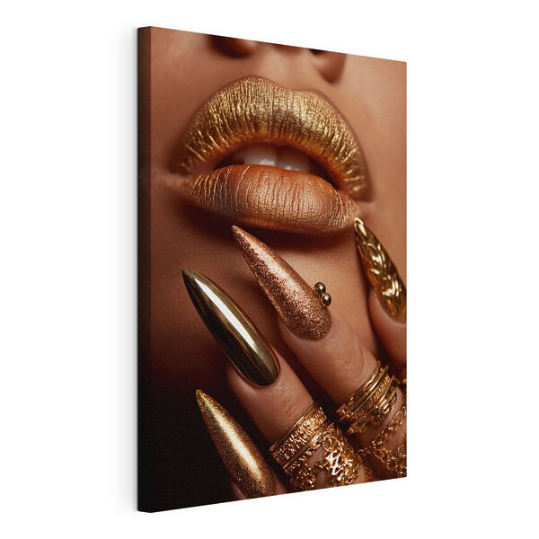 Glamorous nails and lips ensemble