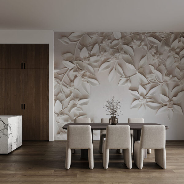 Weiße Wand mit weißen Blüten und Blättern