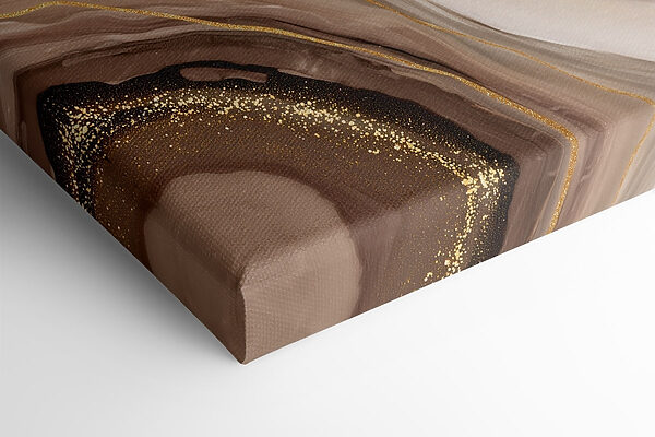 Flowing layers of earthy tones Flowing layers of earthy tones