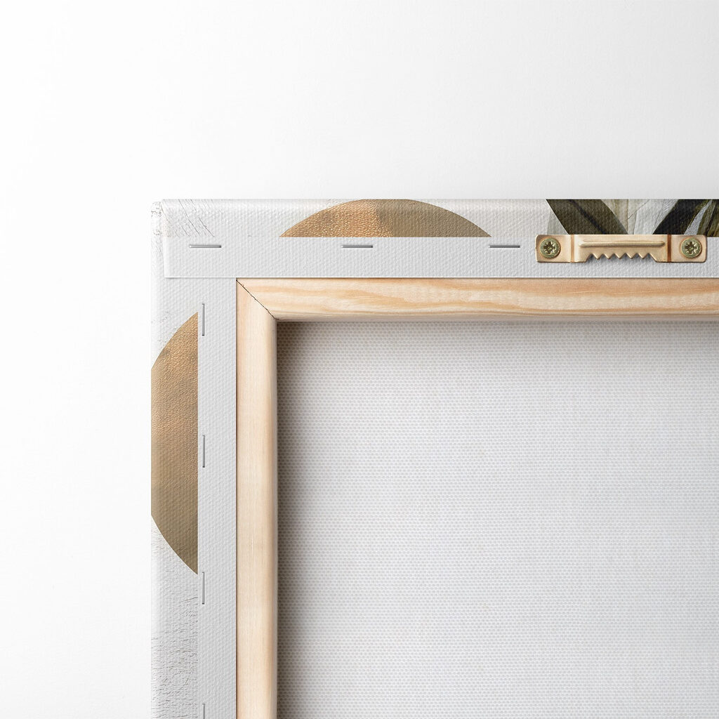 Natural elegance with leafy accents Natural elegance with leafy accents