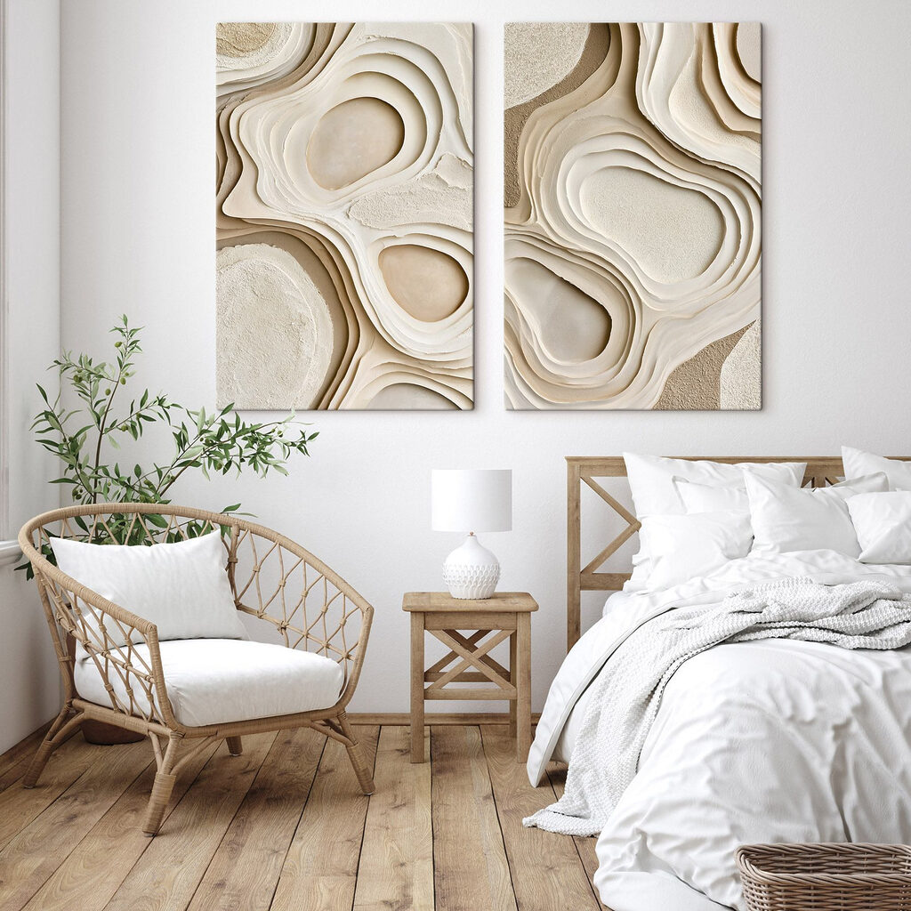 Organic shapes and flowing lines blend